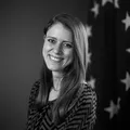  Elisa Sason 